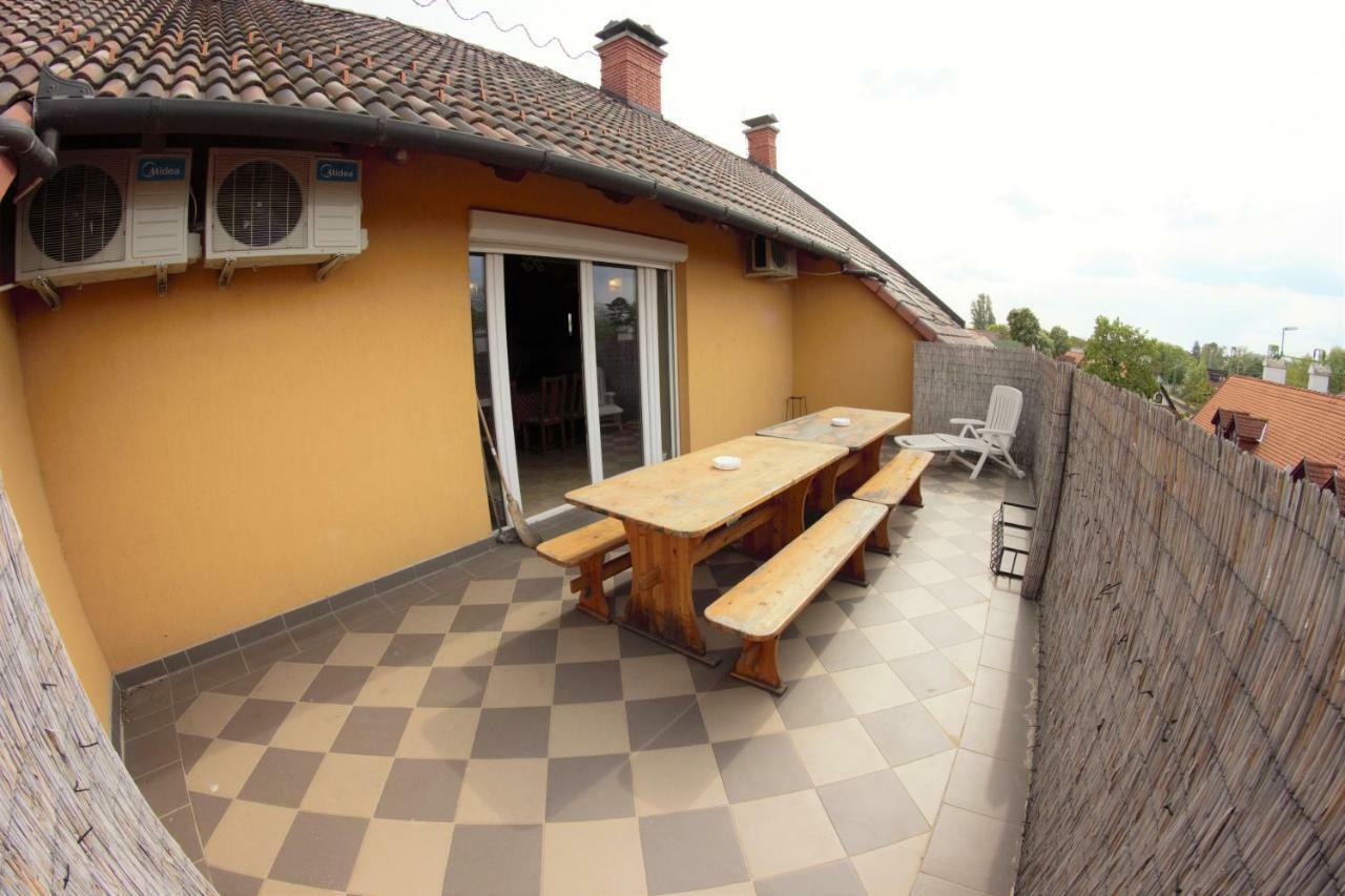 Mueller'S 2 Apartamento Siófok Exterior foto